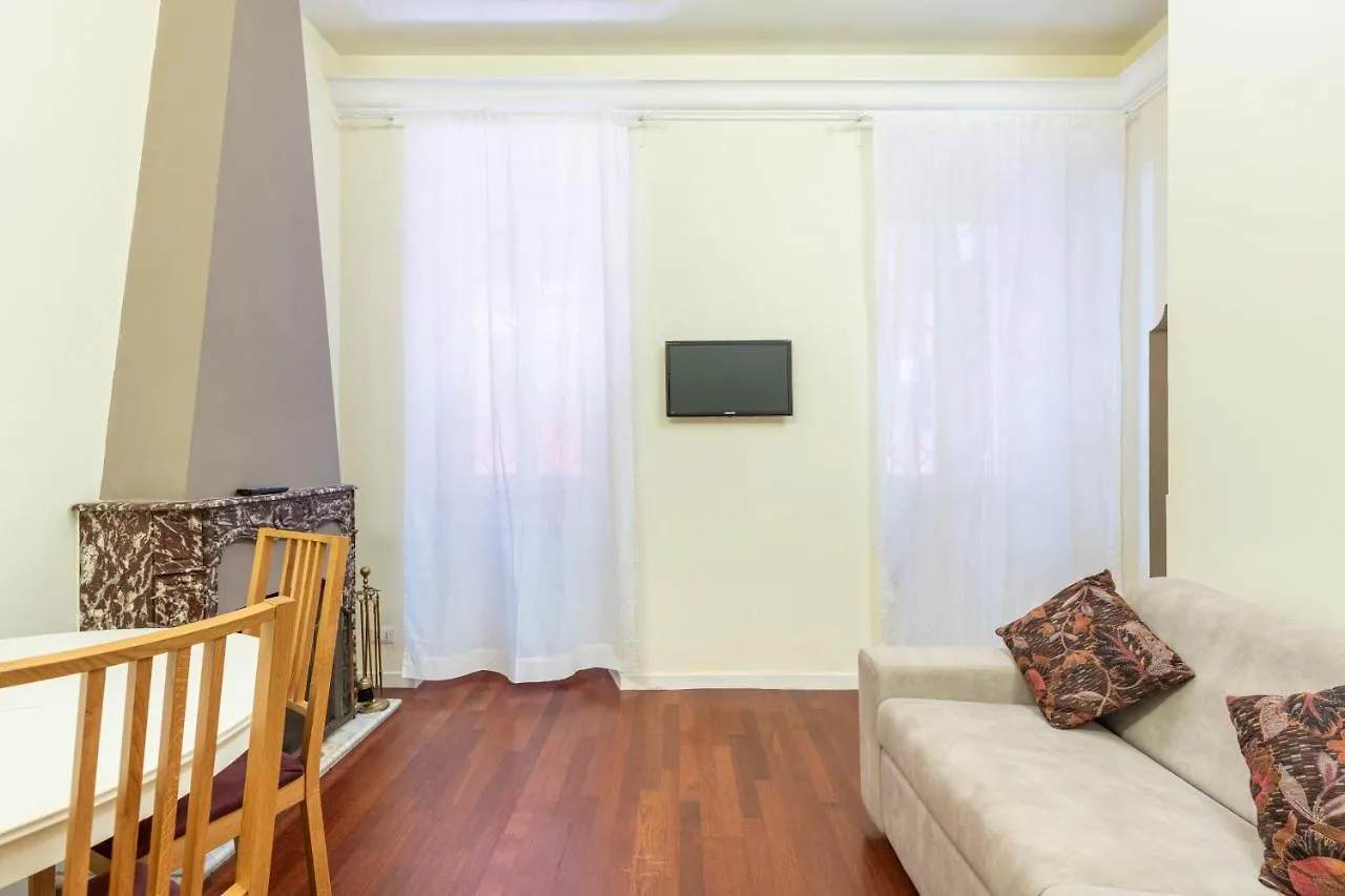 Accogliente Casa A Due Passi Da Piazza Navona Apartment Rome Italy